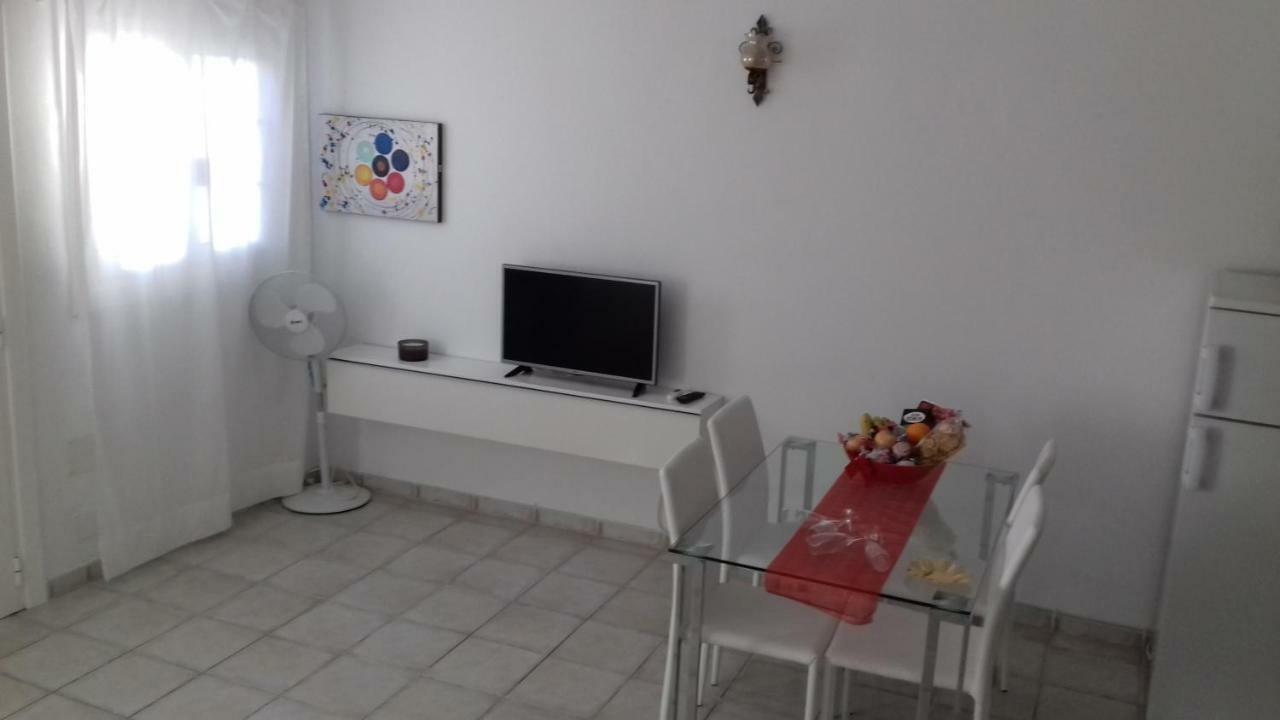 Isabel3 Apartment Tias Ngoại thất bức ảnh